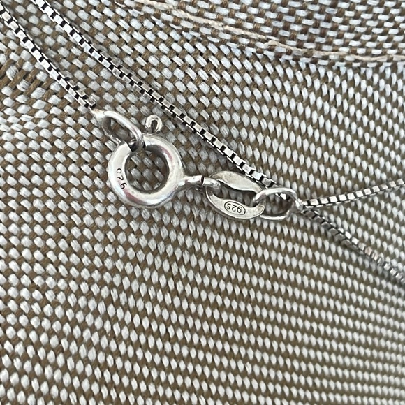 Vintage floating heart filigree necklace 925 SU Korea 24” - Picture 5 of 9